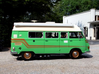 Mercedes 306D van pic2