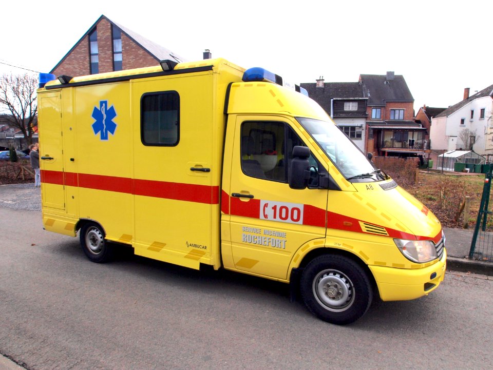 Mercedes 316 CDI Ambulance of Rochefort pic3