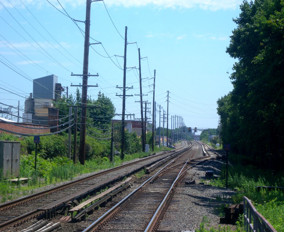 Merillon Av LIRR EB 3d track jeh