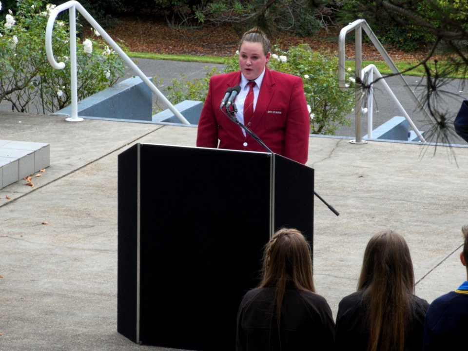 Memorial-unveilings-Burnie-20150331-026