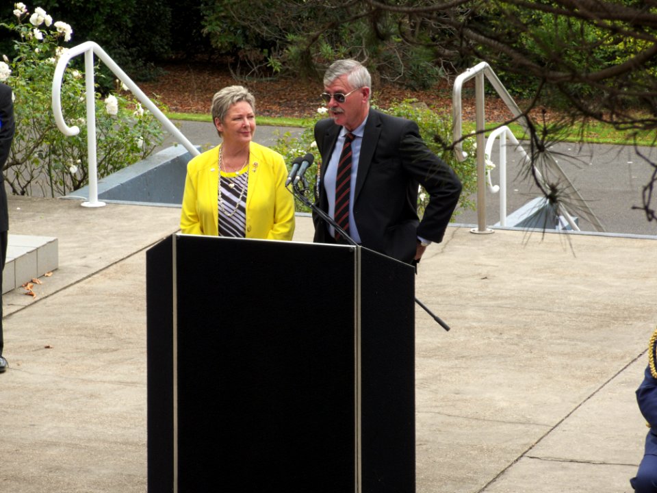 Memorial-unveilings-Burnie-20150331-029