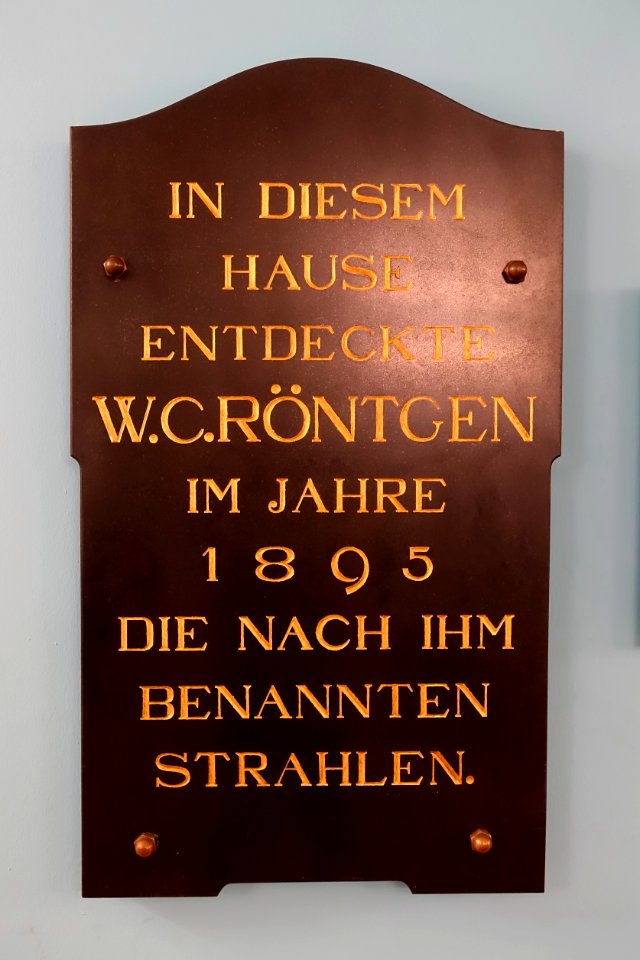 Memorial tablet - Röntgen-Gedächtnisstätte Würzburg - Würzburg, Germany - DSC04254
