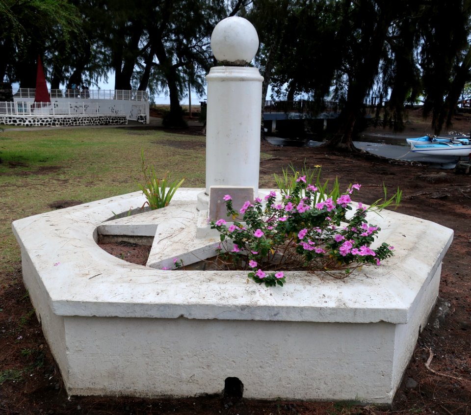 Memorial to Captain James Cook in Tahiti
