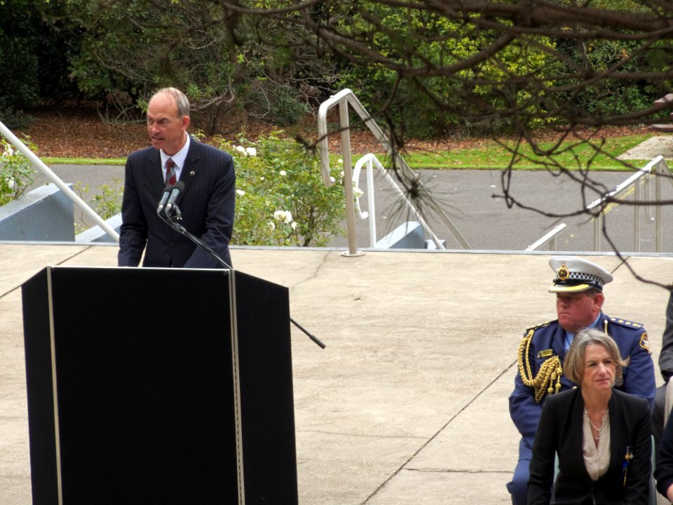 Memorial-unveilings-Burnie-20150331-027