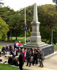 Memorial-unveilings-Burnie-20150331-018