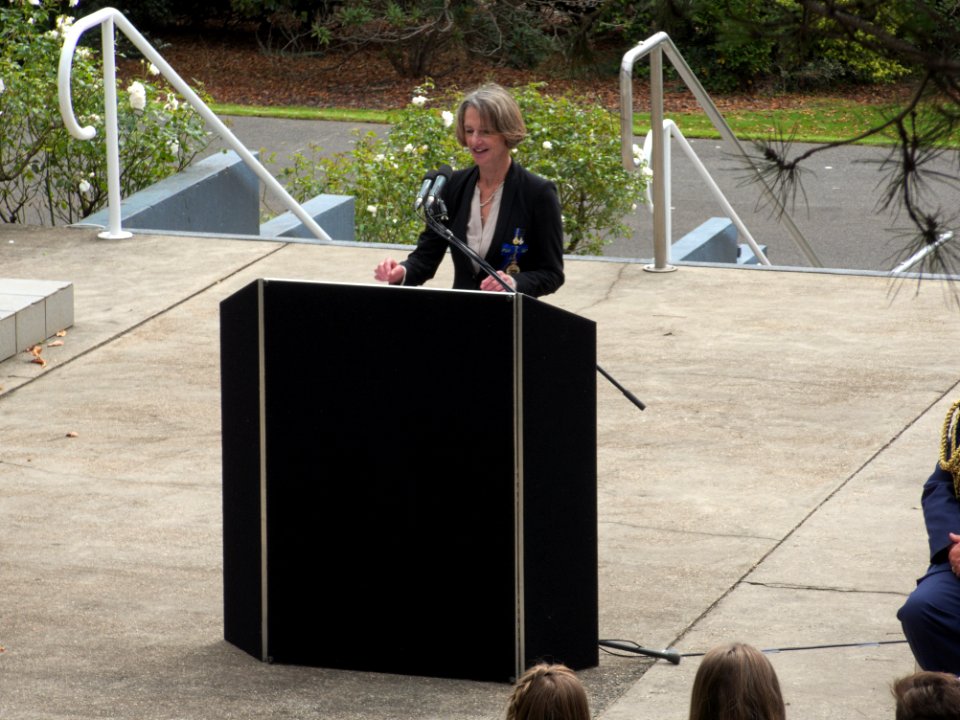 Memorial-unveilings-Burnie-20150331-010