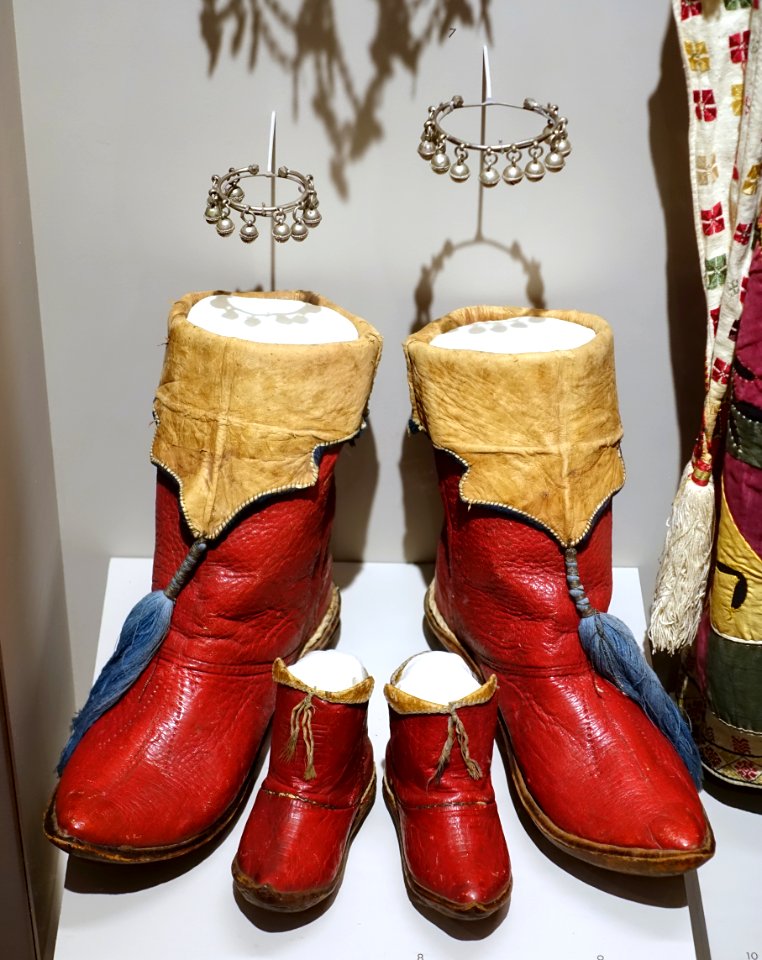 Men's Yezmeh riding boots (1902), child's shoes (1935), and anklets (1902), red leather, silver - Harvard Semitic Museum - Cambridge, MA - DSC06104