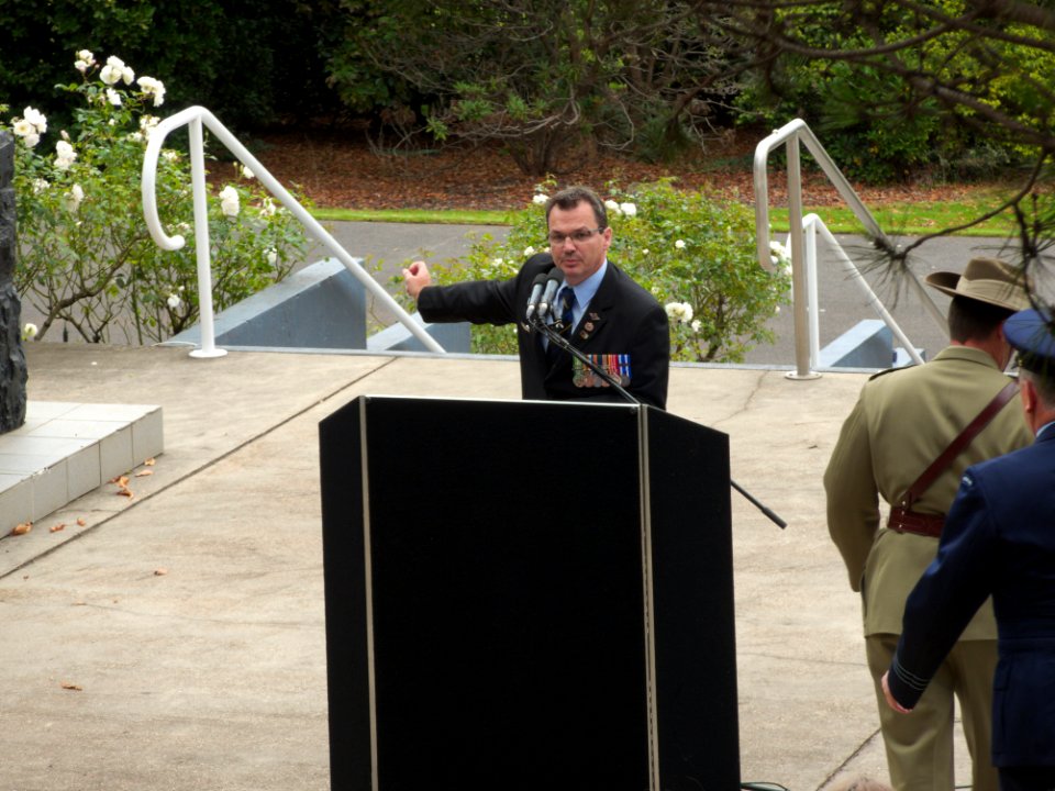 Memorial-unveilings-Burnie-20150331-003