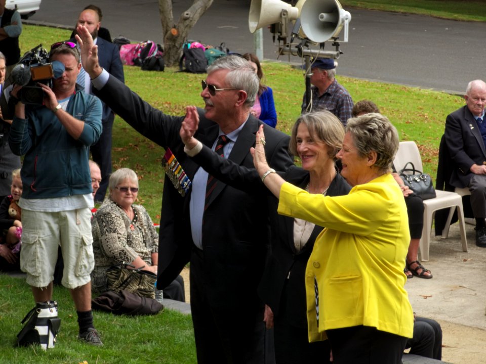 Memorial-unveilings-Burnie-20150331-020