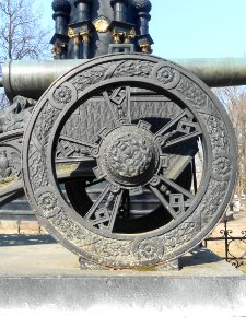 Memorial to the Battle of Smolensk - Cannon - 09