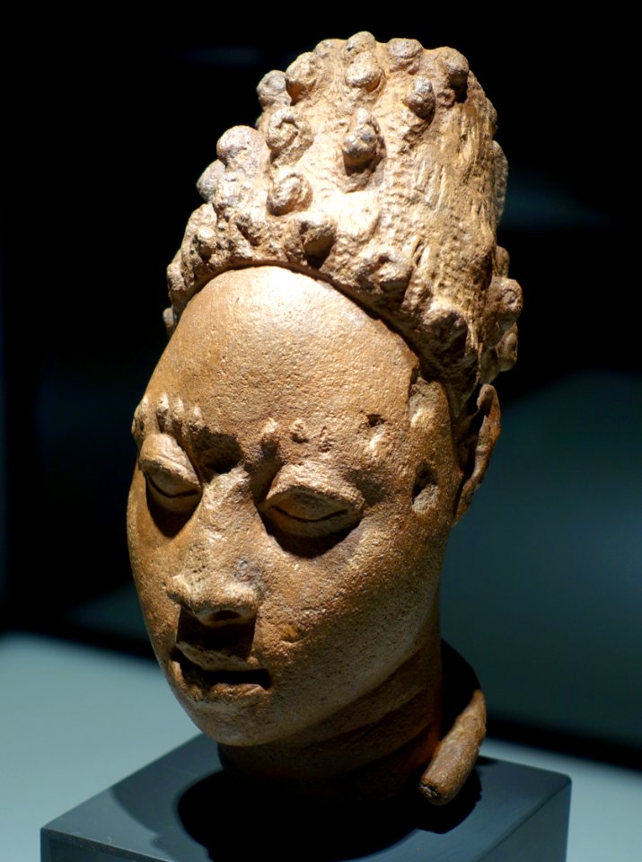 Memorial bust of a king or a woman, Nigeria, Ife, 12th-15th century AD, terracotta - Ethnological Museum, Berlin - DSC02214