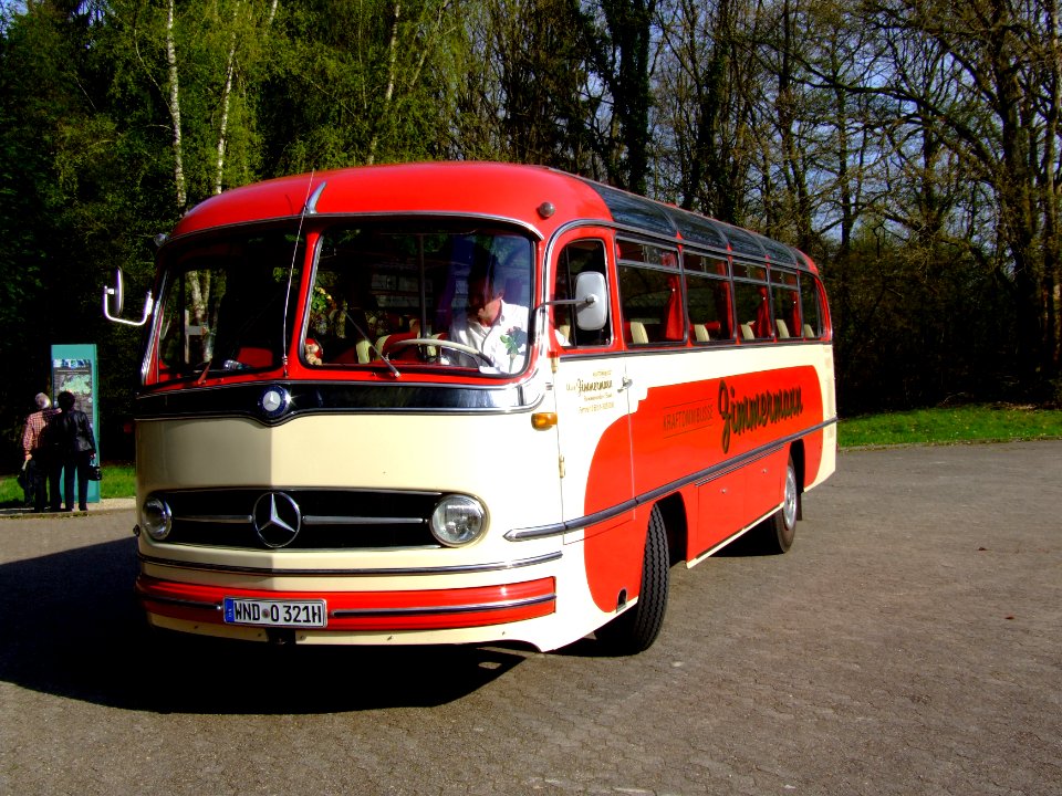 Mercedes O 321 HL 10