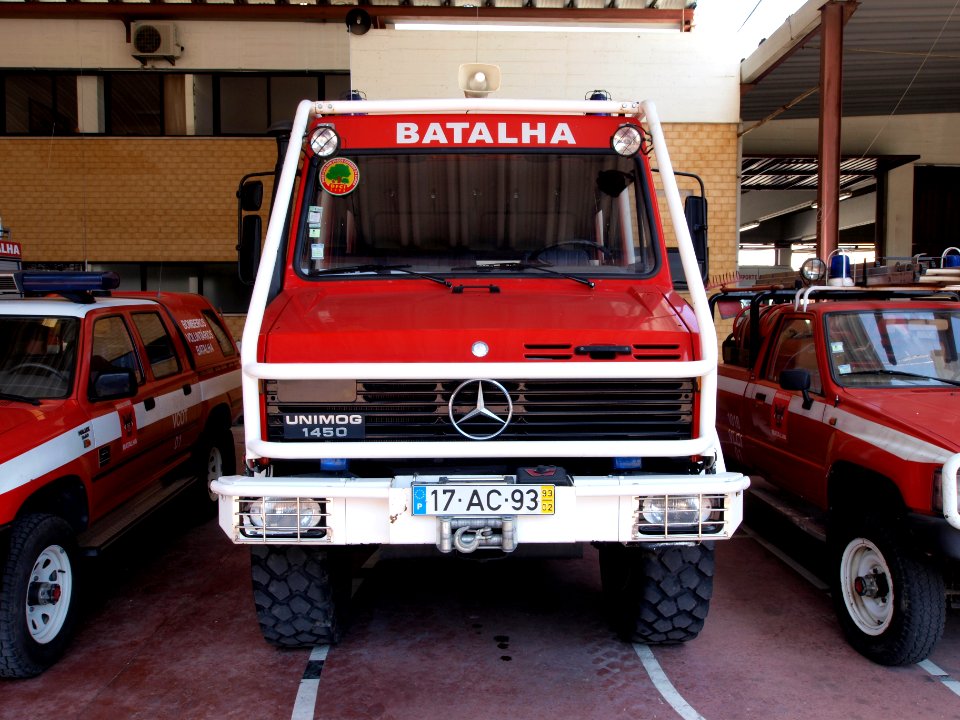 Mercedes Unimog 1450, Bombeiros Batalha, Unit 1018 VFCI 06 pic2