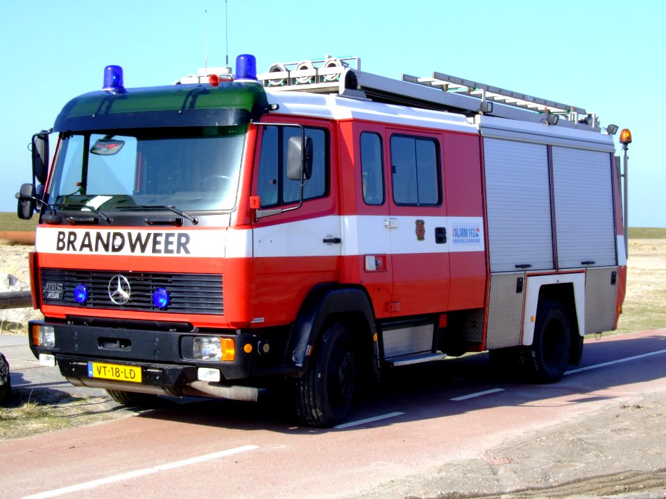 Mercedes Brandweer p4