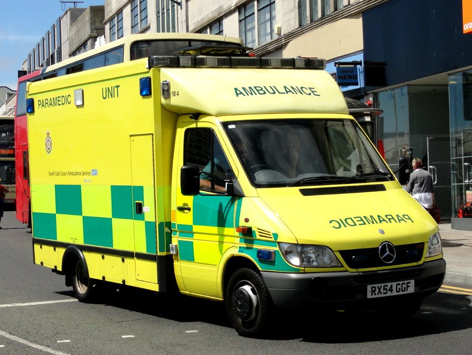 Mercedes Ambulance licence registration 'RX54 GGF' pic1