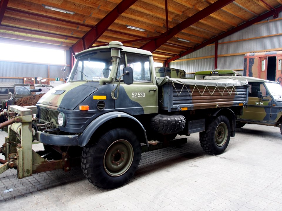 Mercedes Unimog with Snowplow in Aalborg Forsvars- og Garnisonsmuseum, pic3