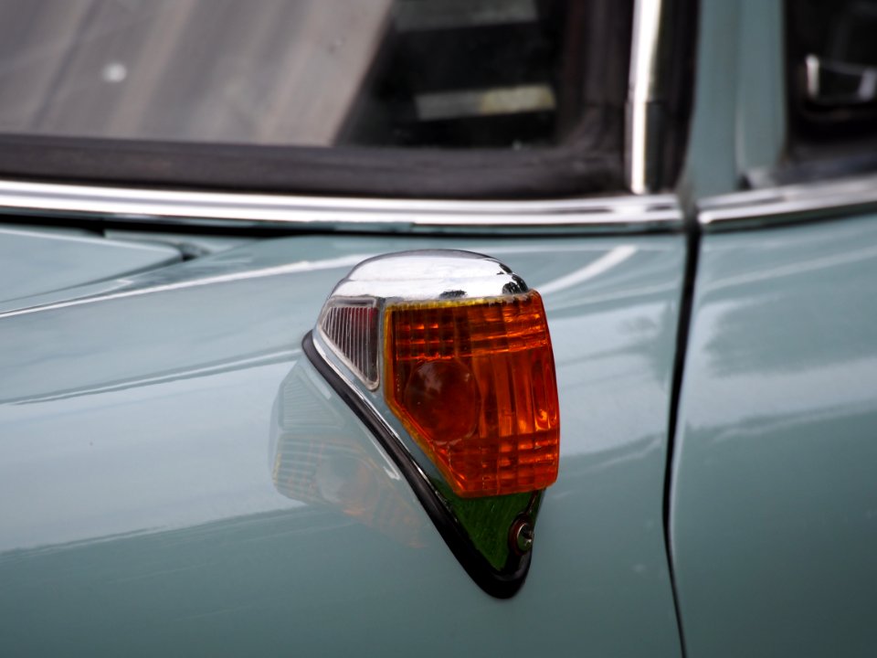 MERCEDES-BENZ 190C pic2