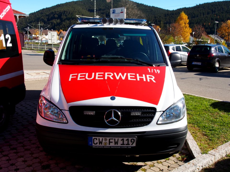 Mercedes Freiwillige Feuerwehr Bad Serrenalb pic2
