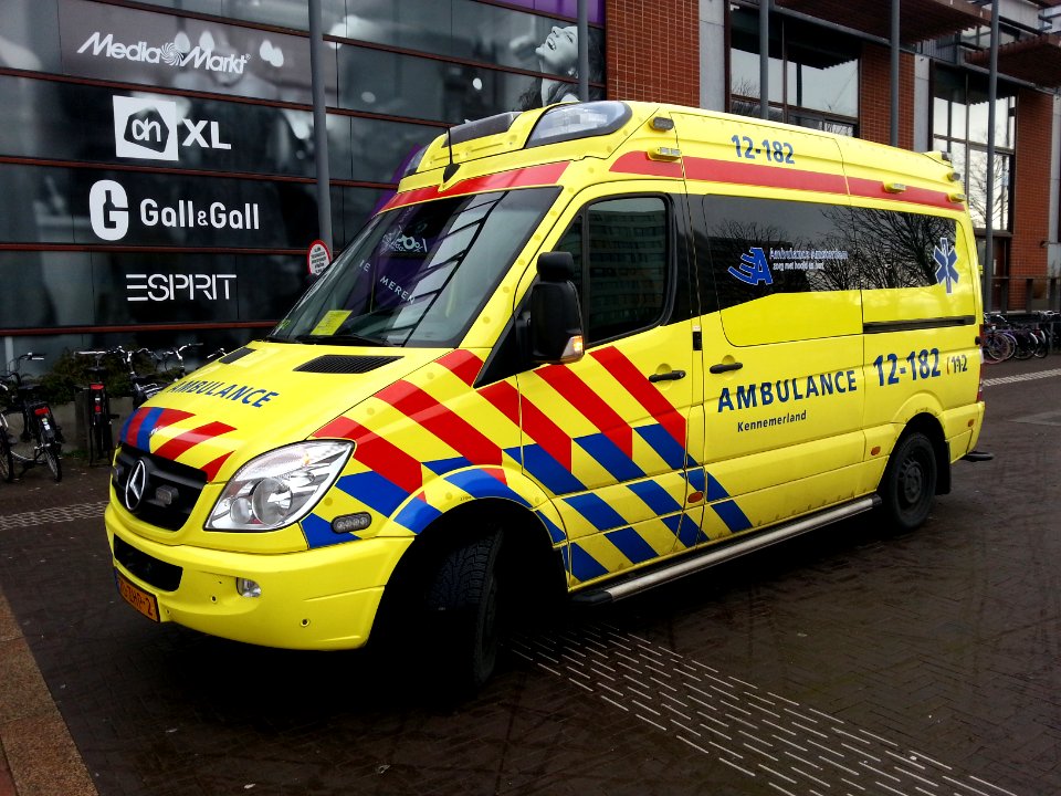 Mercedes Ambulance Kennemerland unit 12-182 at Hoofddorp