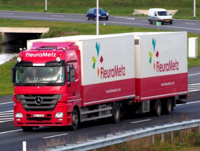 Mercedes truck, FleuraMetz photo