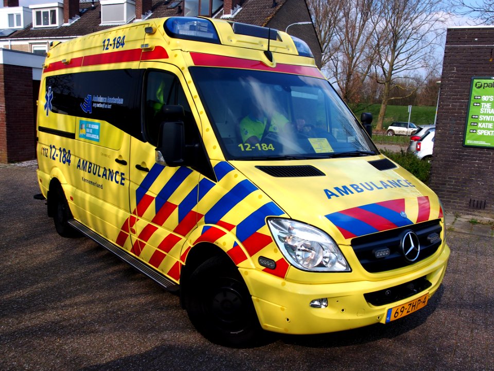 Mercedes Ambulance Kennemerland, unit 12-184, foto7