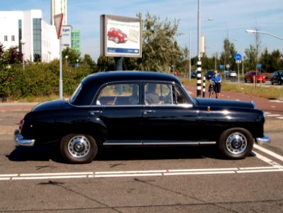Mercedes-Benz 190 D EX-80-01 picB