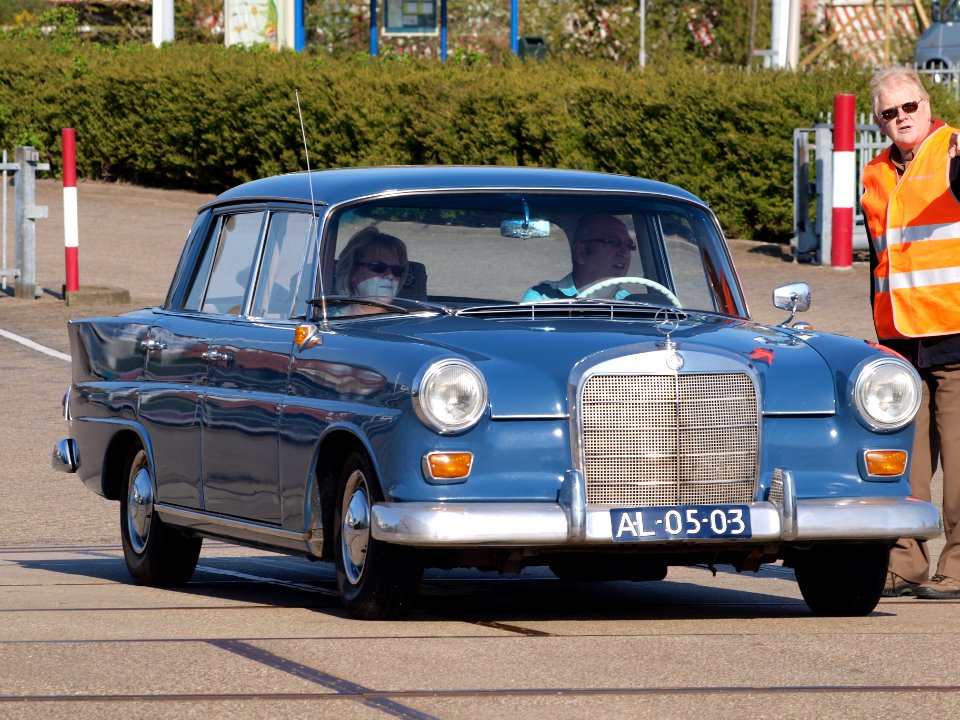 Mercedes-Benz 190 (1962), Dutch licecence registration AL-05-03 pic2