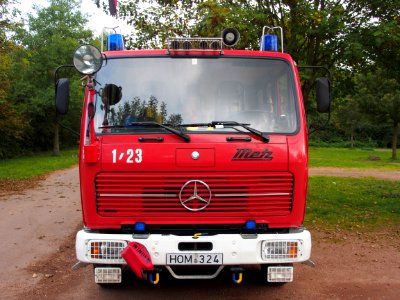 Mercedes 1222 Metz,Feuerwehr Bexbach, Lbz Mitte, Unit 1-23, Grenzlandmeisterschaften 2014, bild 3