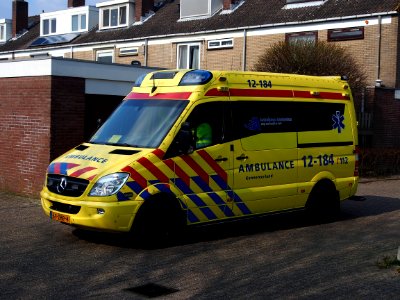 Mercedes Ambulance Kennemerland, unit 12-184, foto5