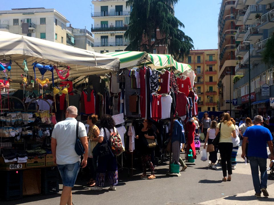 Mercatino Antignano Nuova - 2 (Naples)