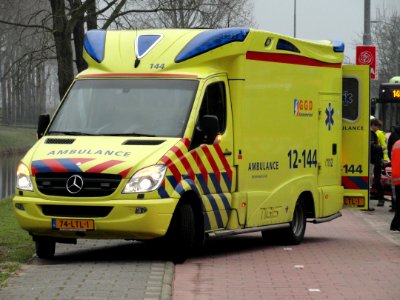 Mercedes TIGIS ambulance, Hoofddorp 2011 foto-1