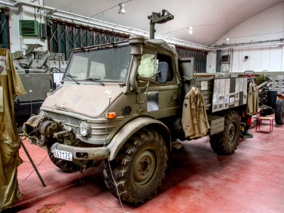 Mercedes Unimog, Gunfire museum Brasschaat pic2 photo