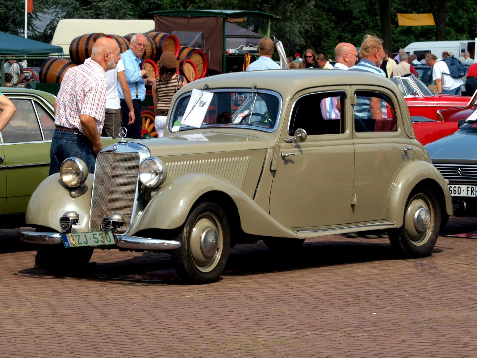 Mercedes, Belgian licence registration ZZJ-530 p1
