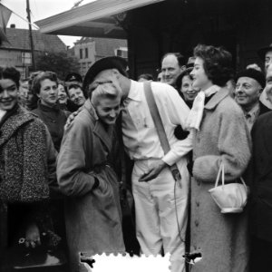 Meisjes van Fath op Alkmaarse Kaasmarkt, Bestanddeelnr 906-7582