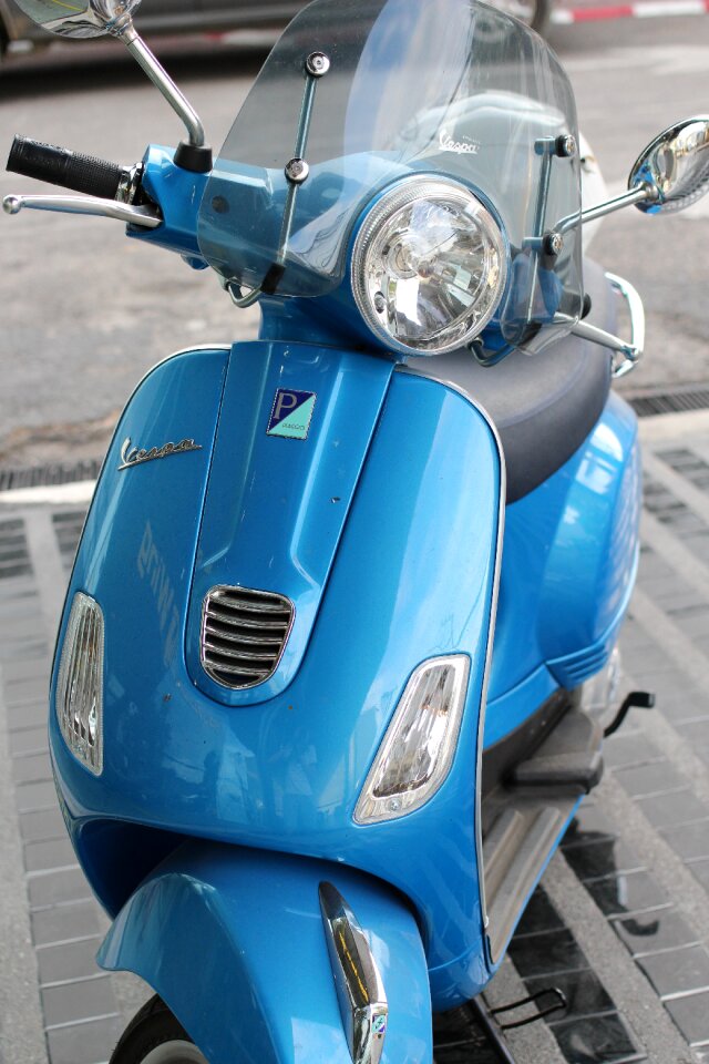 Piaggio motorcycle little sheep