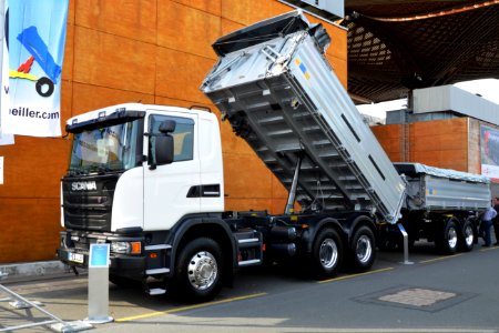 Meiller three-way tipper D316 on Scania G 450. Spielvogel