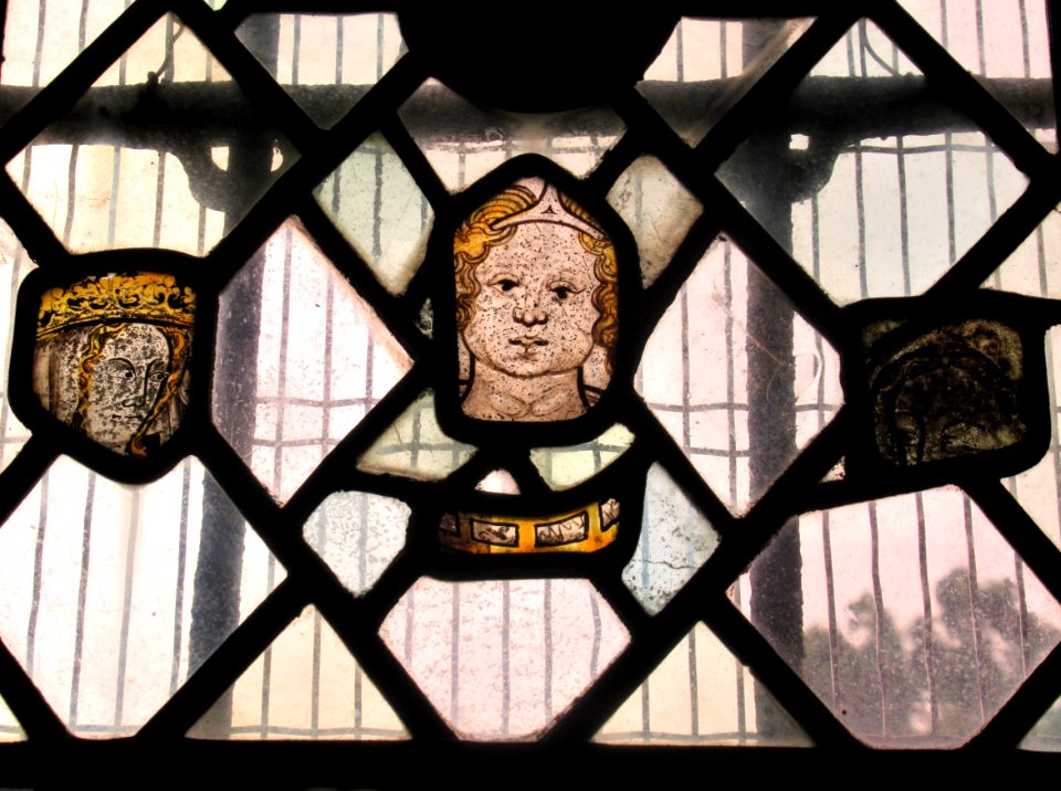 Medieval glass, St James, Bramley 03