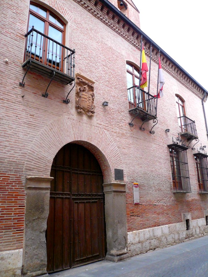 Medina del Campo - Casa del Mayorazgo de los Montalvo 2