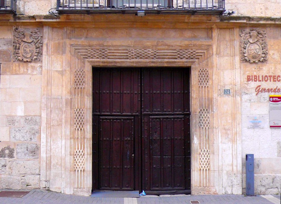 Medina del Campo - Palacio del Marqués de Falces (Casa de Cultura y Biblioteca Municipal Gerardo Moraleja) 3