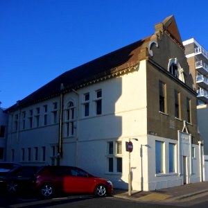 Medina House, Kings Esplanade, Hove (September 2013) (2)
