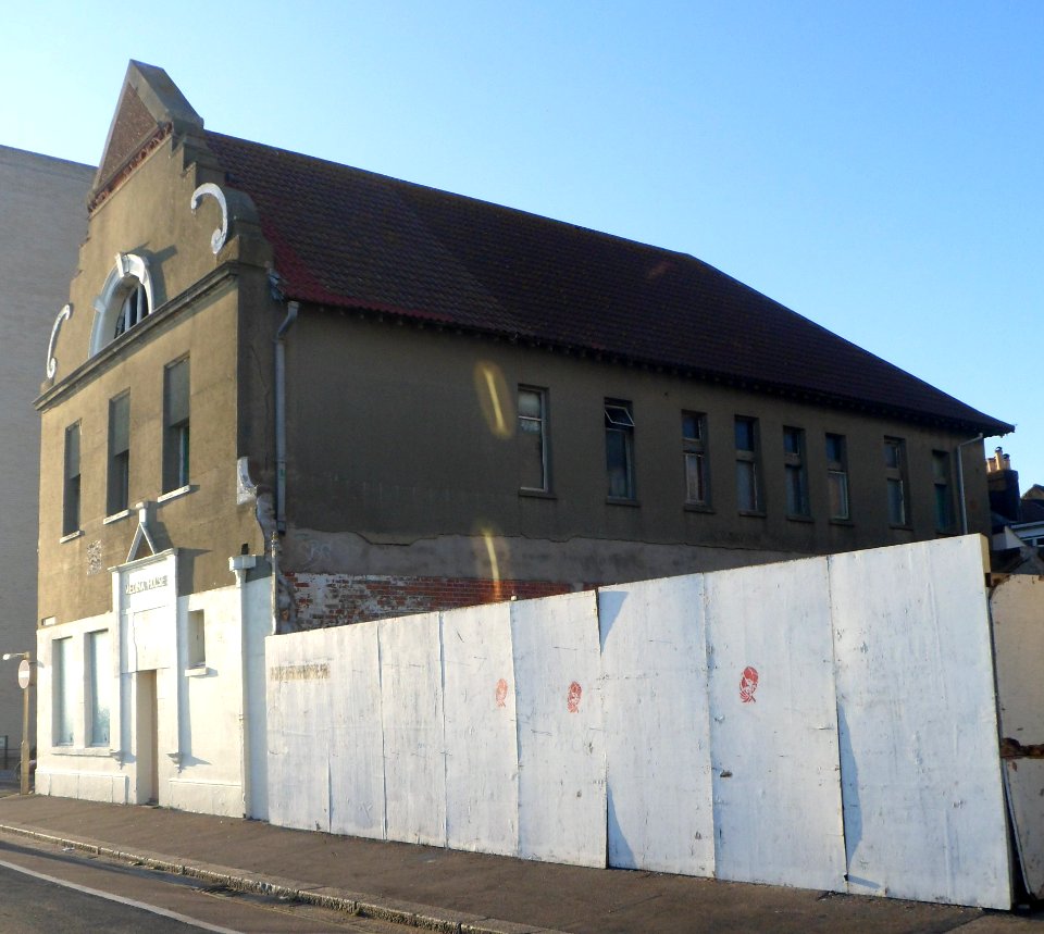 Medina House, Kings Esplanade, Hove (September 2013) (4)