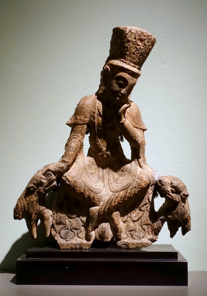 Meditating Bodhisattva, Longmen Cave Complex, China, Henan Province, Northern Wei dynasty, c. 520s AD, limestone - Portland Art Museum - Portland, Oregon - DSC08483