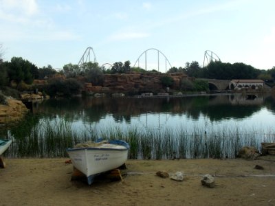 Mediterrania lake (Port Aventura) photo