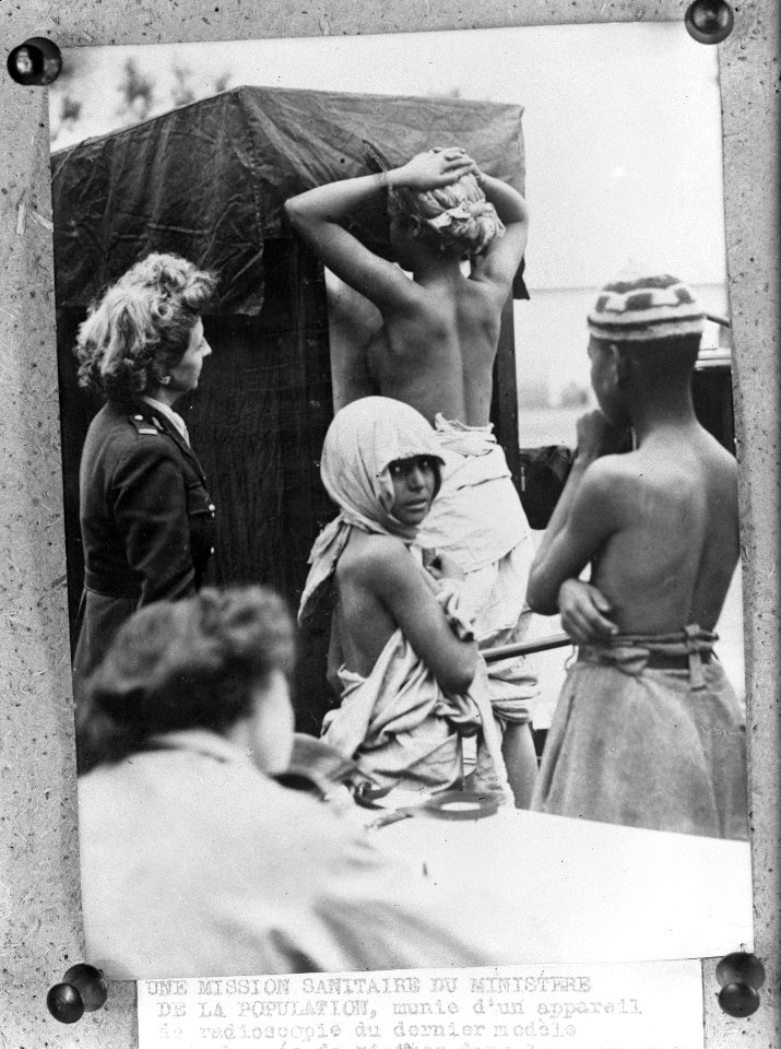 Medisch onderzoek in Afrika mammografie, Bestanddeelnr 901-4805