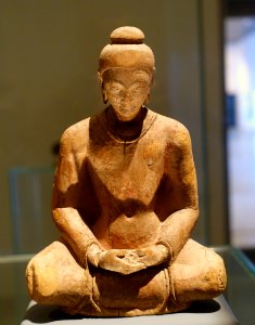 Meditating Buddha, Tumshuk, probably 5th century AD, painted and gilded wood - Ethnological Museum, Berlin - DSC01439
