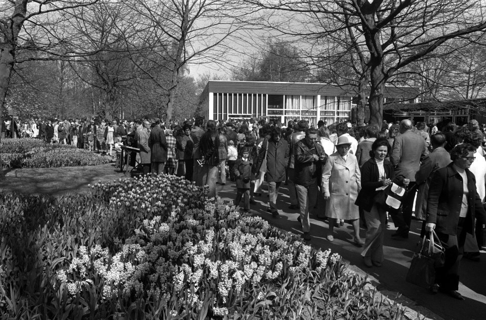 Meer dan 1 miljoen toeristen bezoeken ons land drukte op de Keukenhof, Bestanddeelnr 927-1262