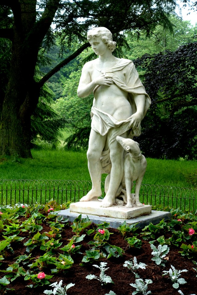 Meleager, sculptor unknown, 1700s - Waddesdon Manor - Buckinghamshire, England - DSC07576
