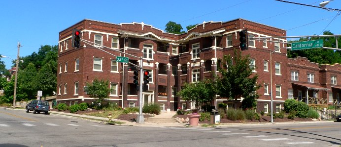 Melrose Apartments (Omaha) from SE 3