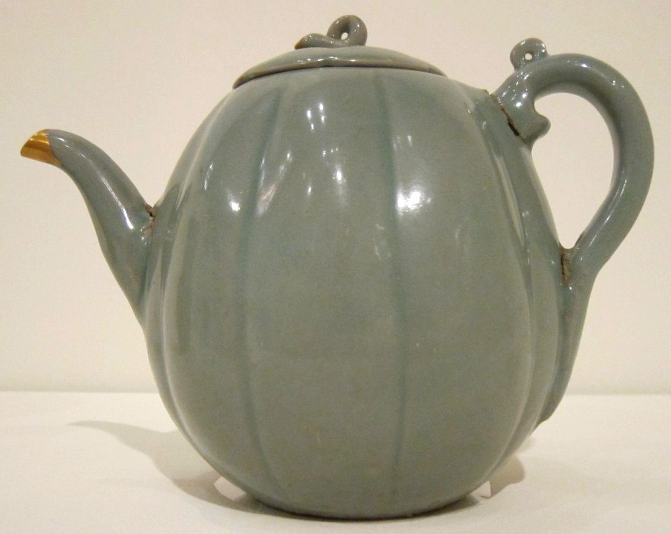 Melon-shaped ewer from Korea, Koryo, 12th century, stoneware with celadon glaze, Honolulu Museum of Art