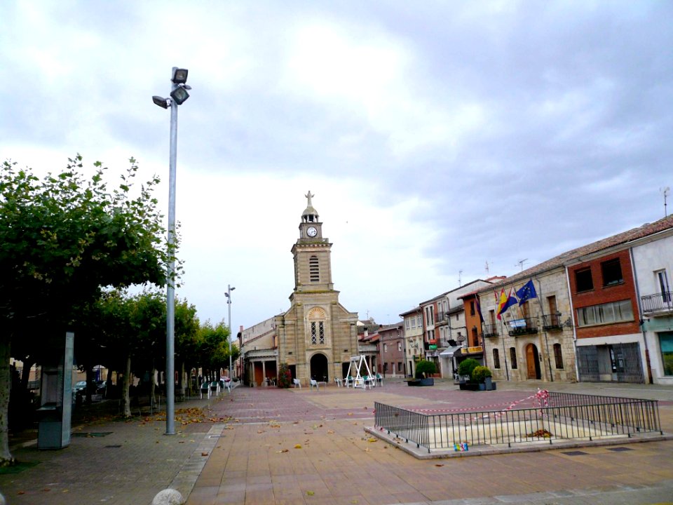 Melgar de Fernamental - Plaza de España 11